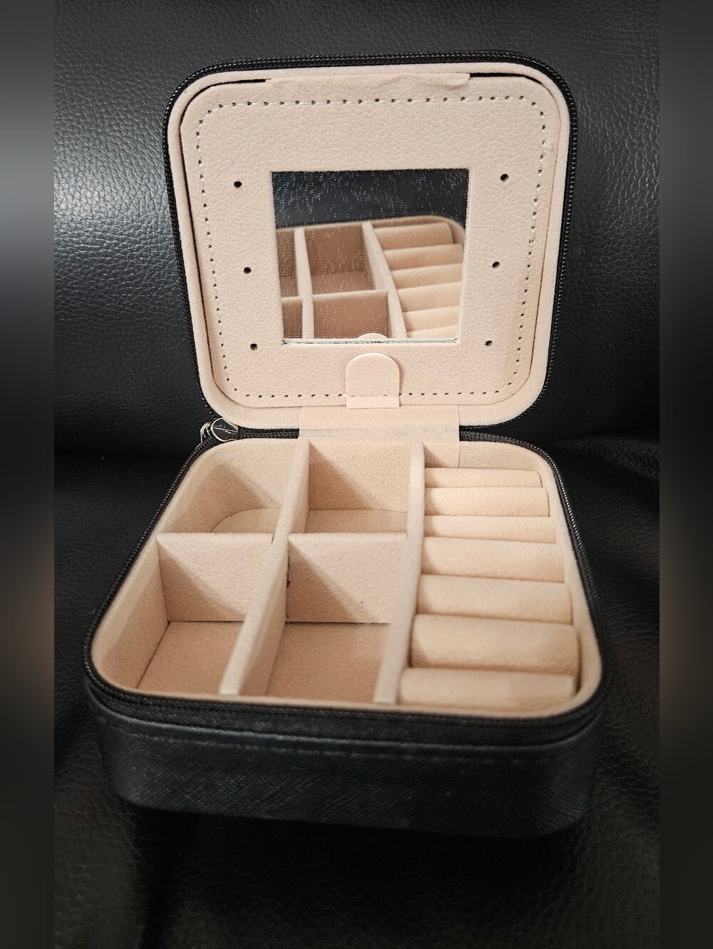 Trendy Jewelry Box Black New - Picture 2 of 3